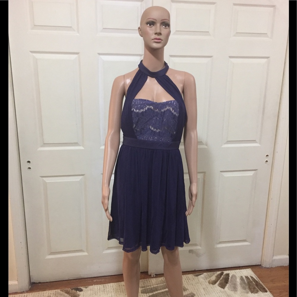 Backless dress